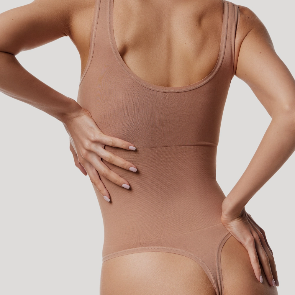 Трусы-стринги в нижней части