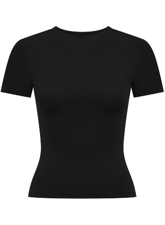 Футболка с закрытым вырезом