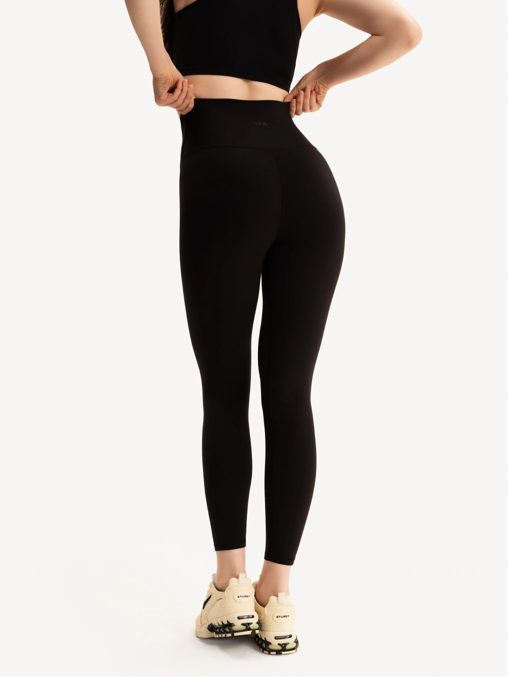 Спортивные леггинсы базовые