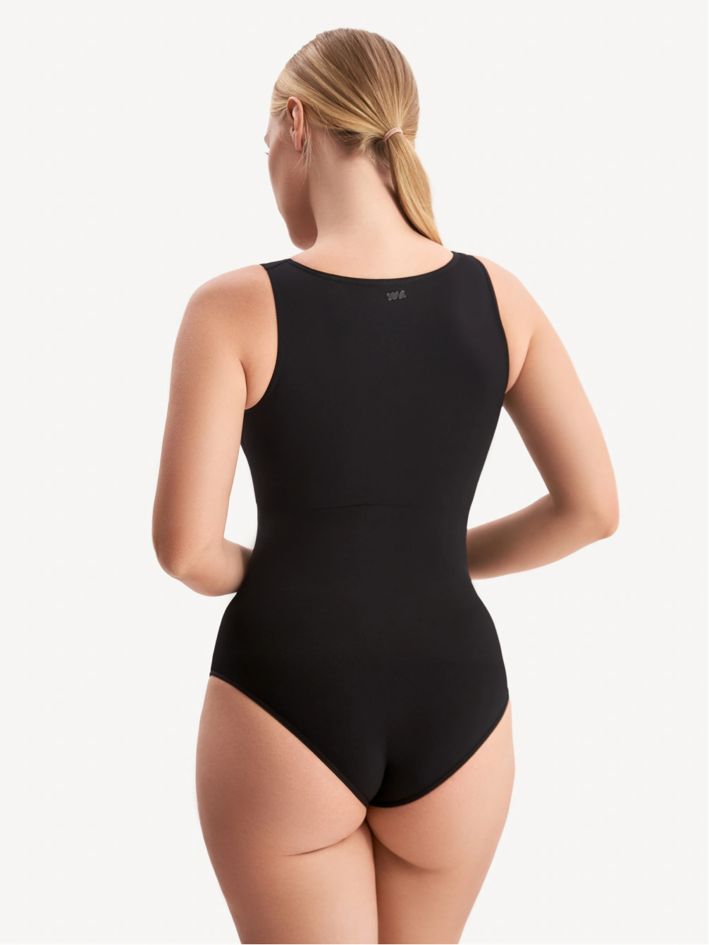 Боди-майка с высоким вырезом