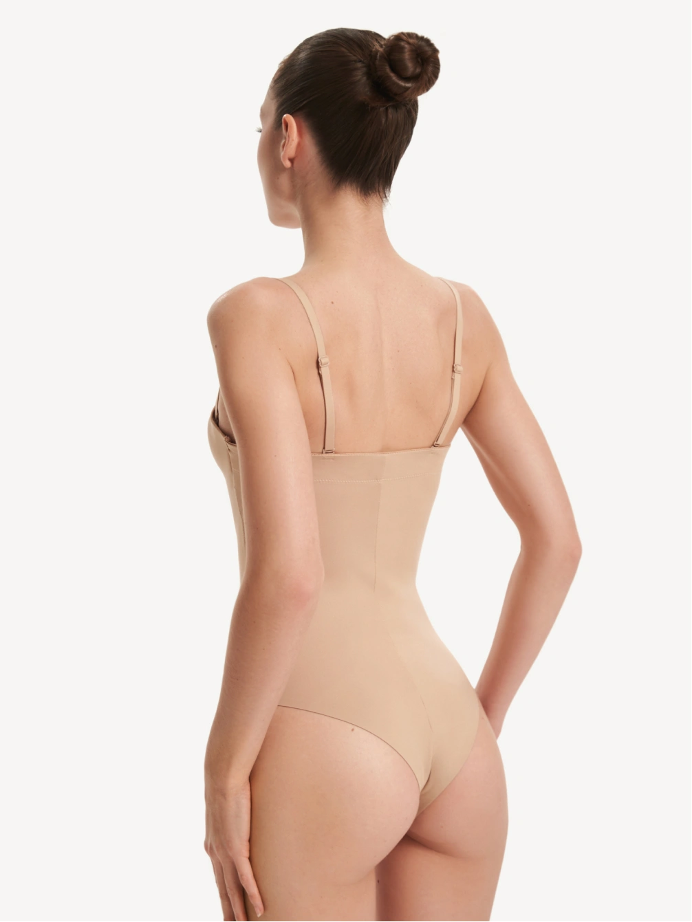 Боди с поддержкой груди