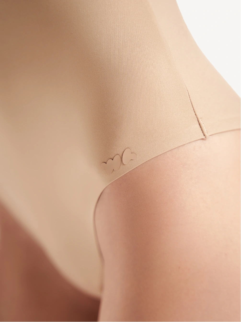 Боди с поддержкой груди