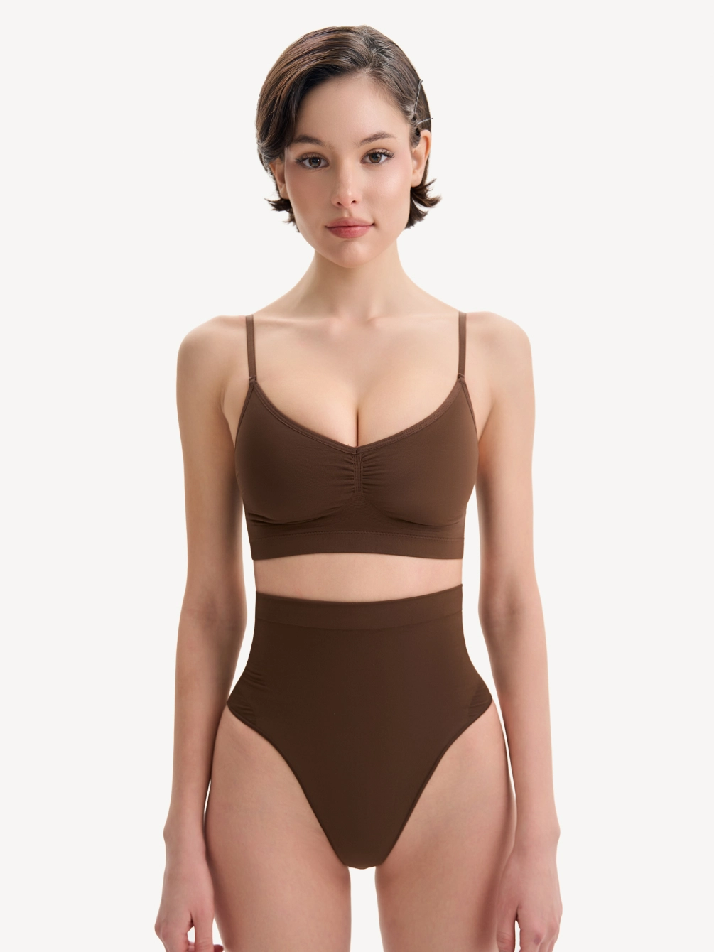 Базовый топ со съемными чашками