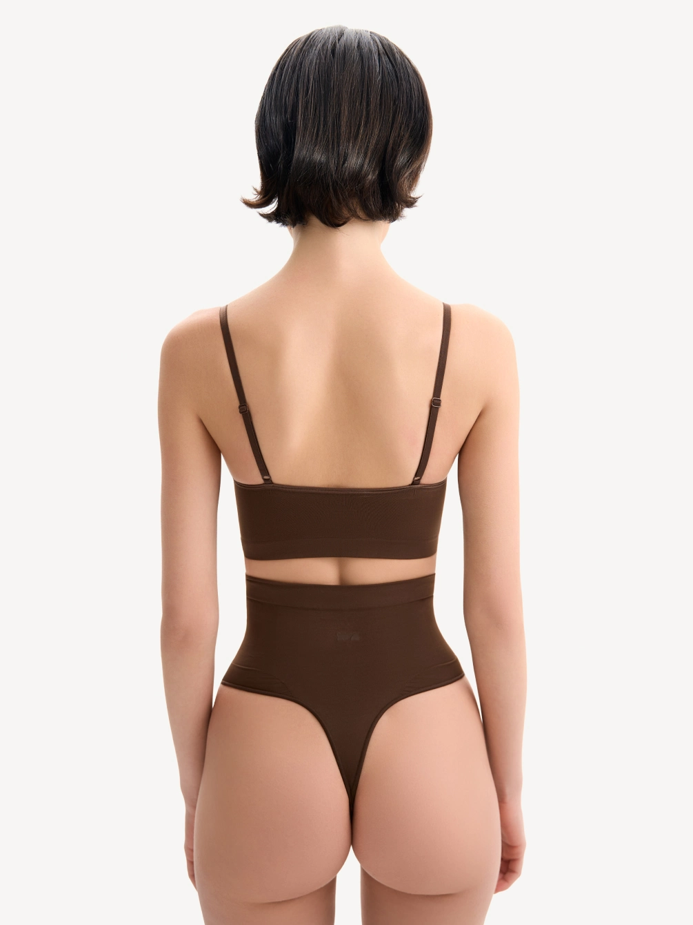 Базовый топ со съемными чашками