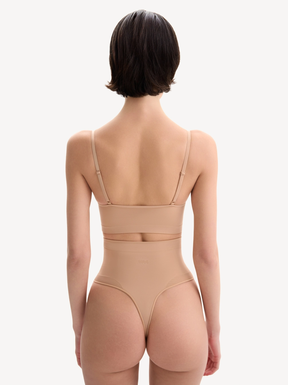 Моделирующие трусики с высокой посадкой