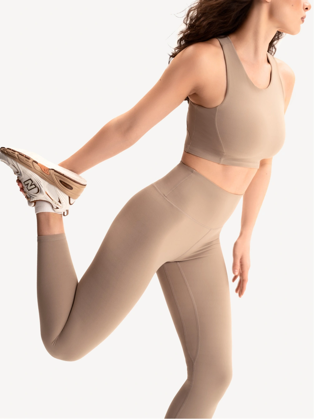 Спортивные леггинсы базовые