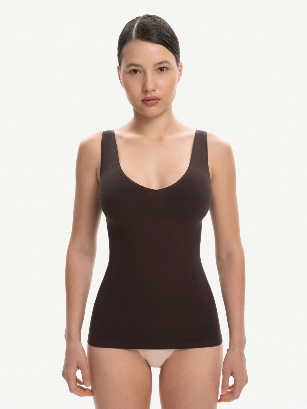 Майка на широких бретелях Viscose Shape темно-коричневая