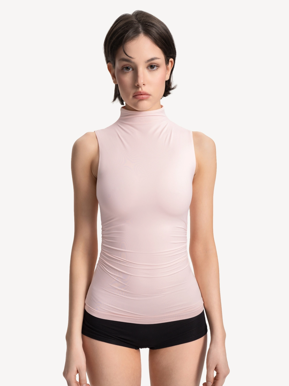 Топ с воротником-стойкой