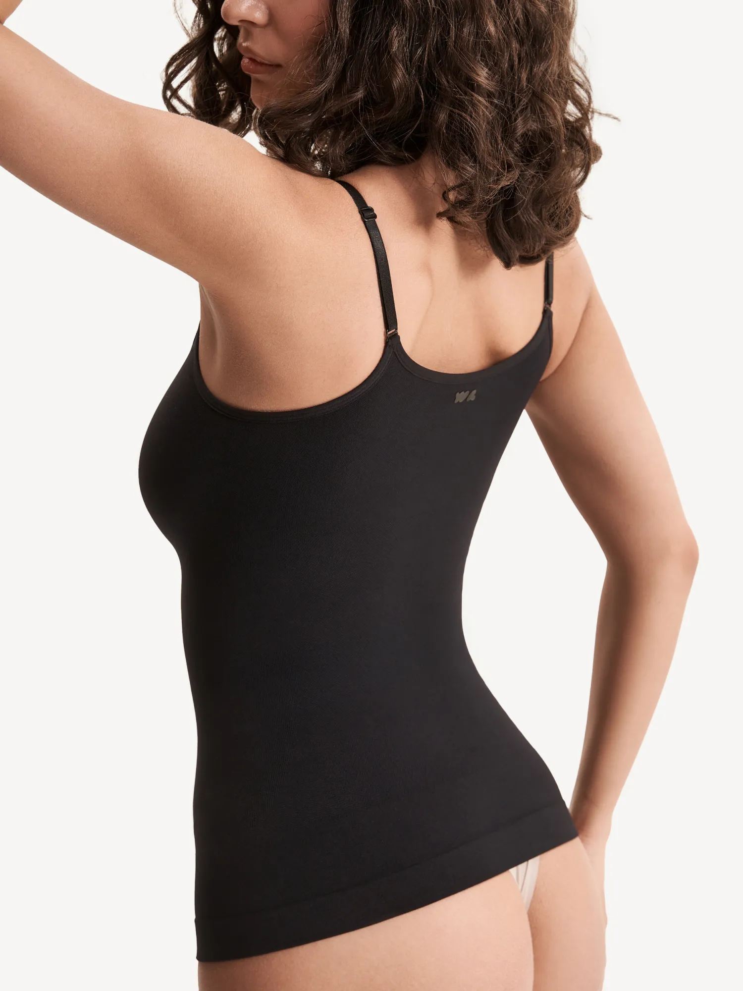 Майка с вырезом мягкий квадрат