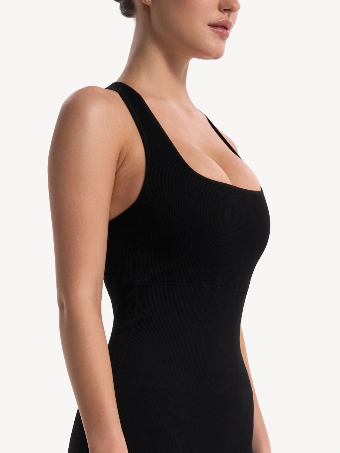 Комбинезон спортивный c открытой спиной спорт