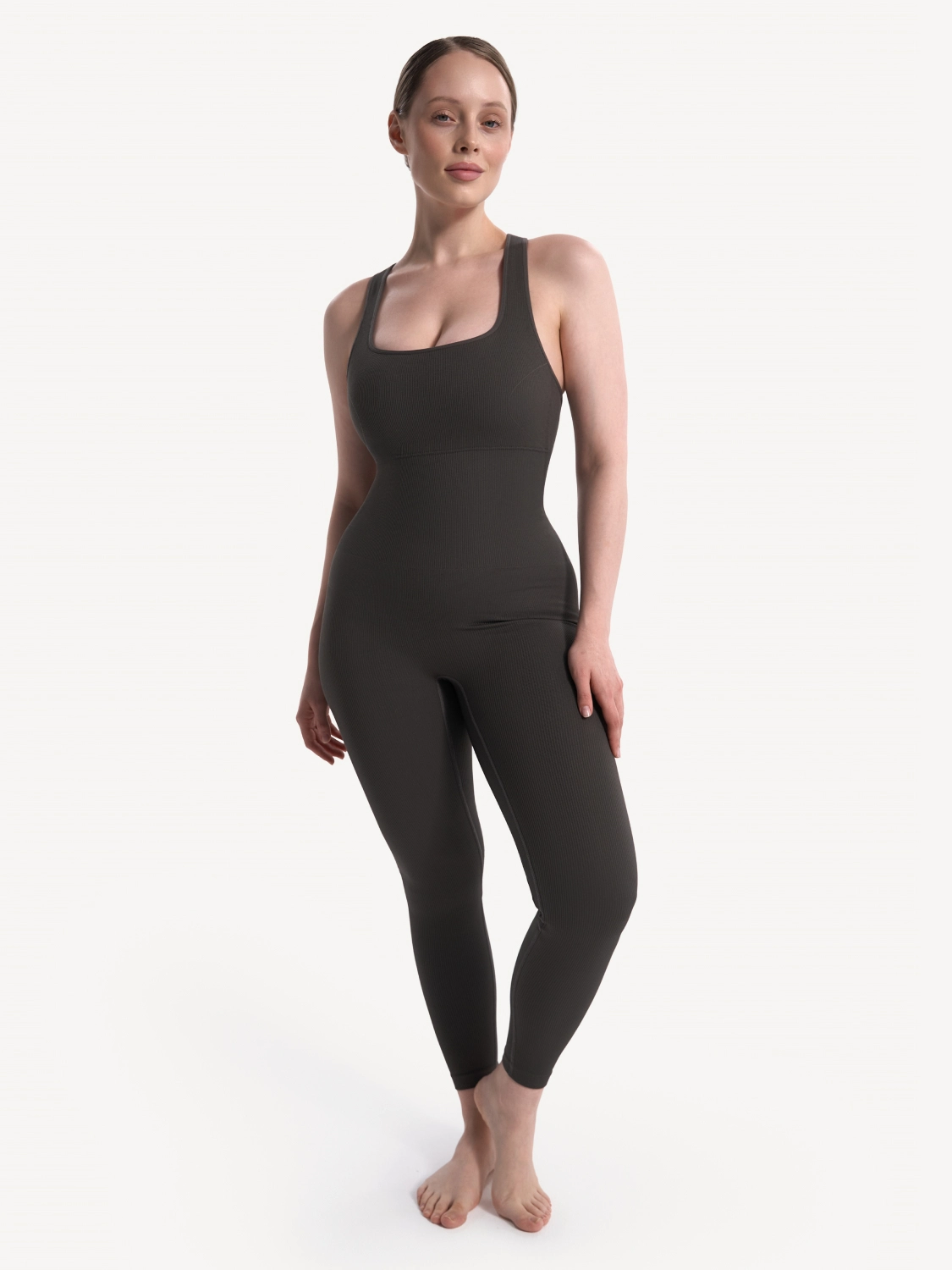 Комбинезон спортивный c открытой спиной спорт