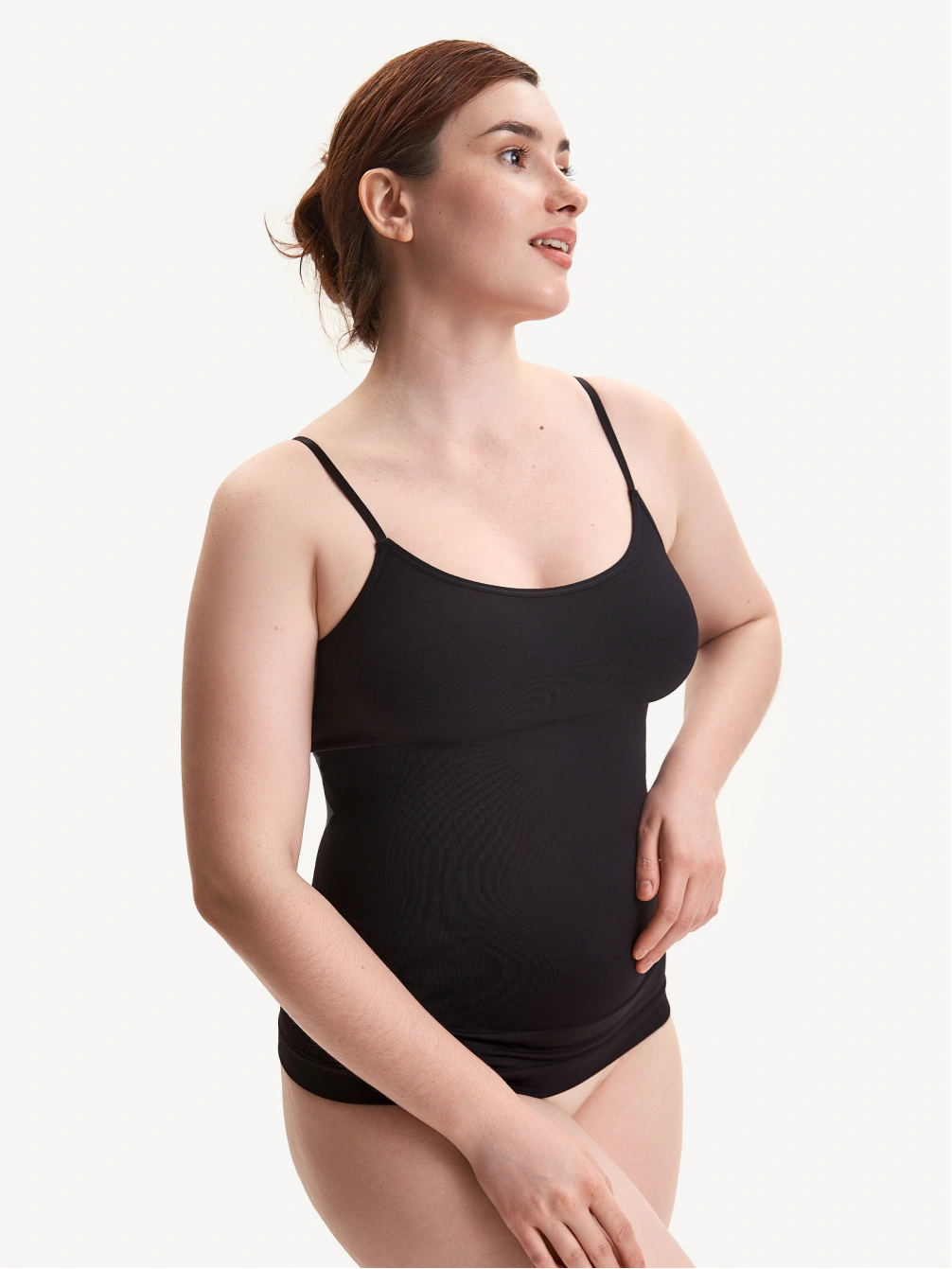 Майка на тонких бретелях