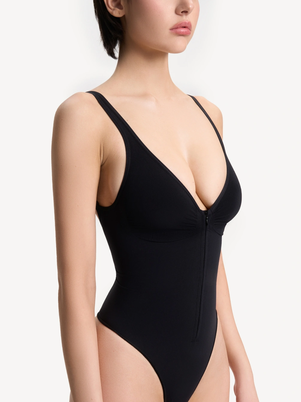 Боди моделирующее на молнии