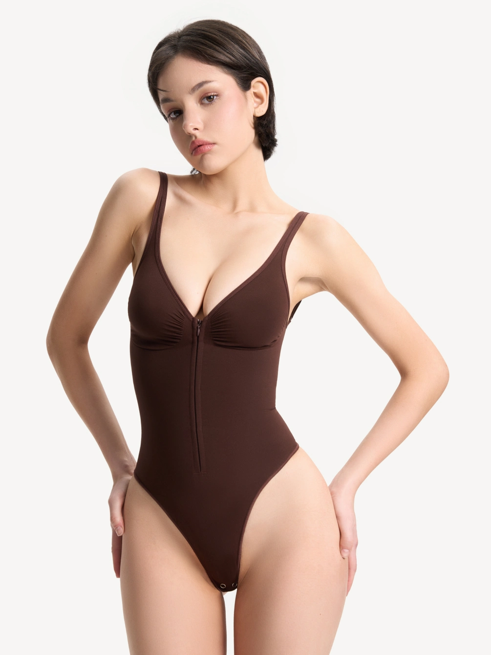 Боди моделирующее на молнии