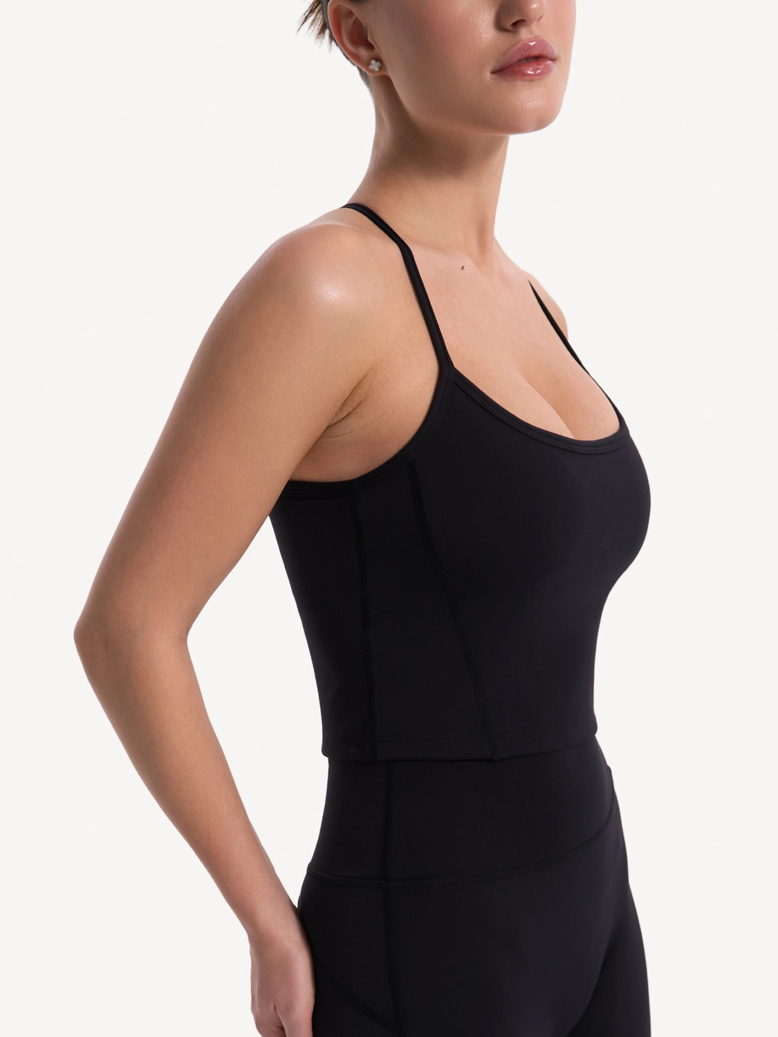 Топ на бретелях спорт