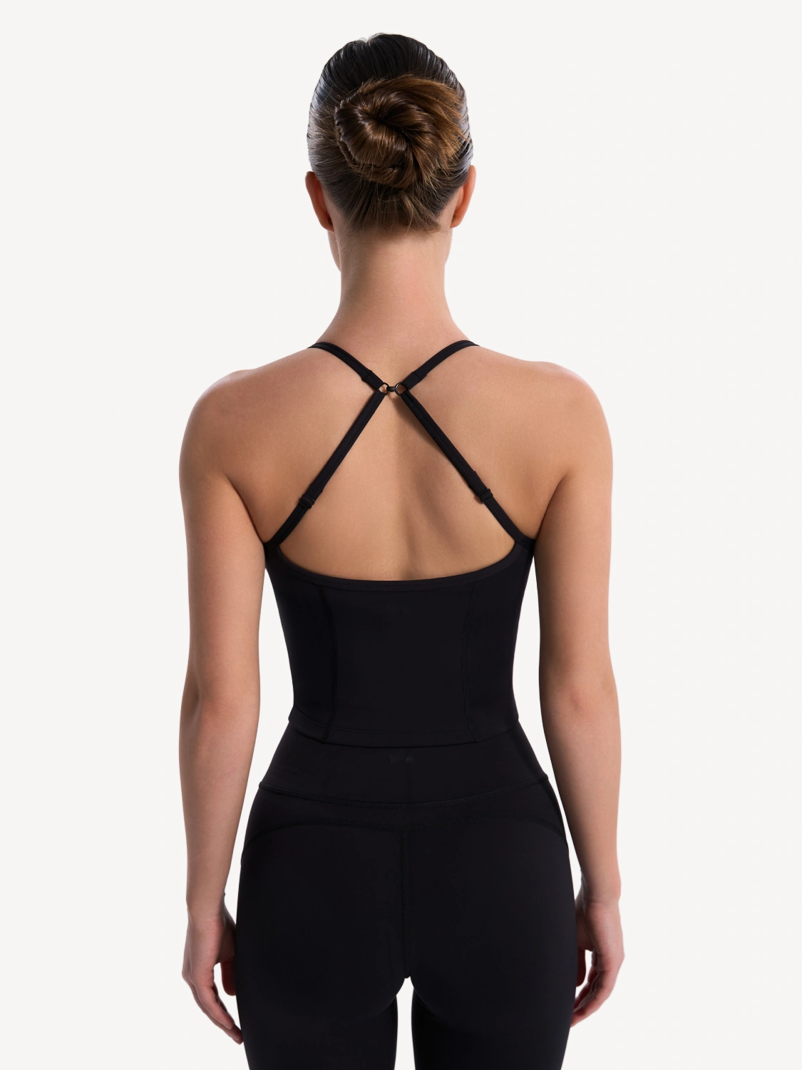 Топ на бретелях спорт