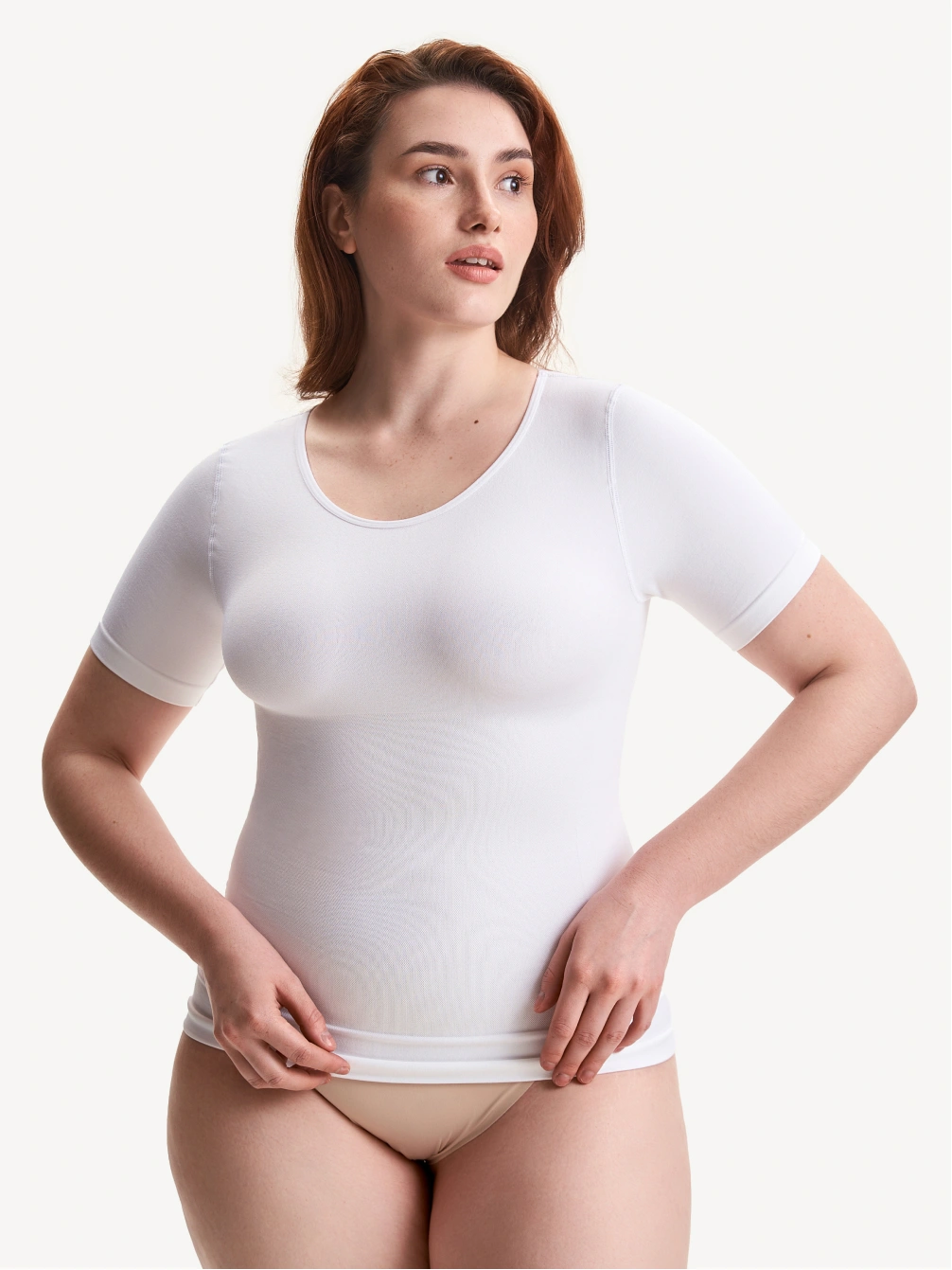 Футболка с круглым вырезом