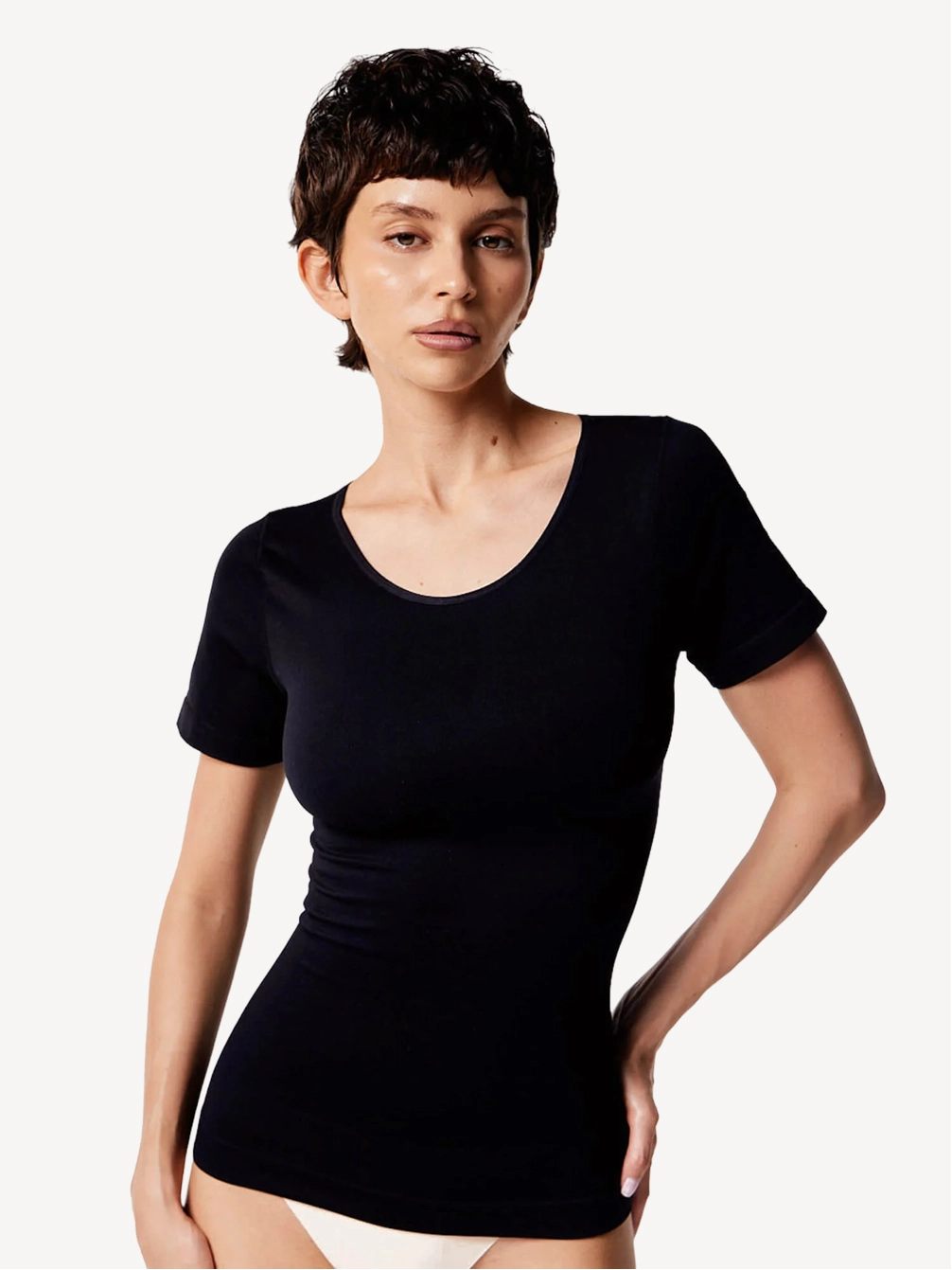 Футболка с круглым вырезом