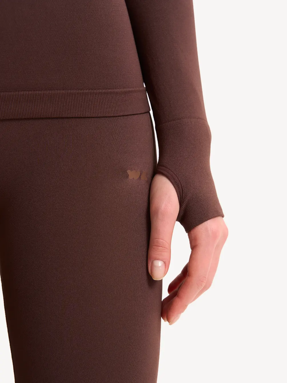 Моделирующий термо-лонгслив