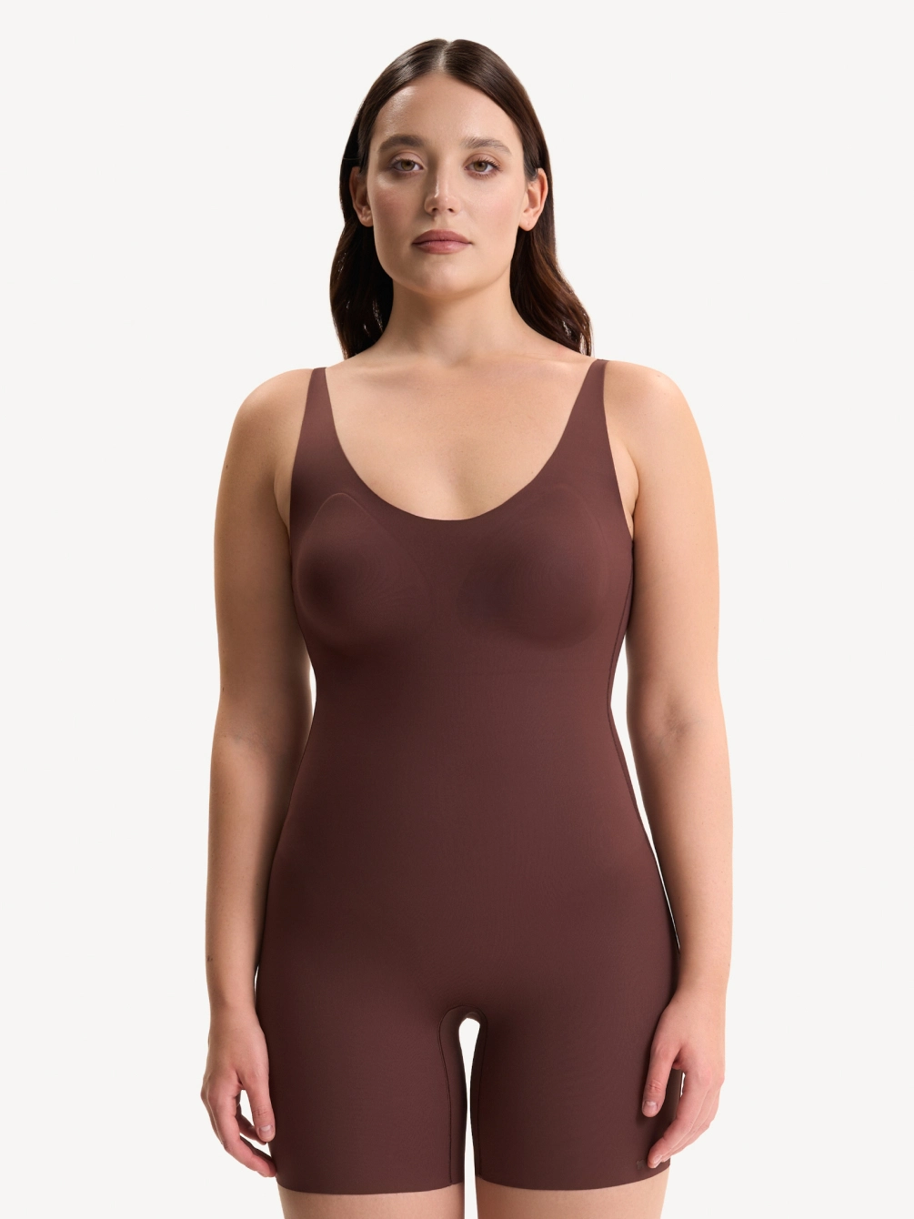 Комбинезон с чашками-вкладышами