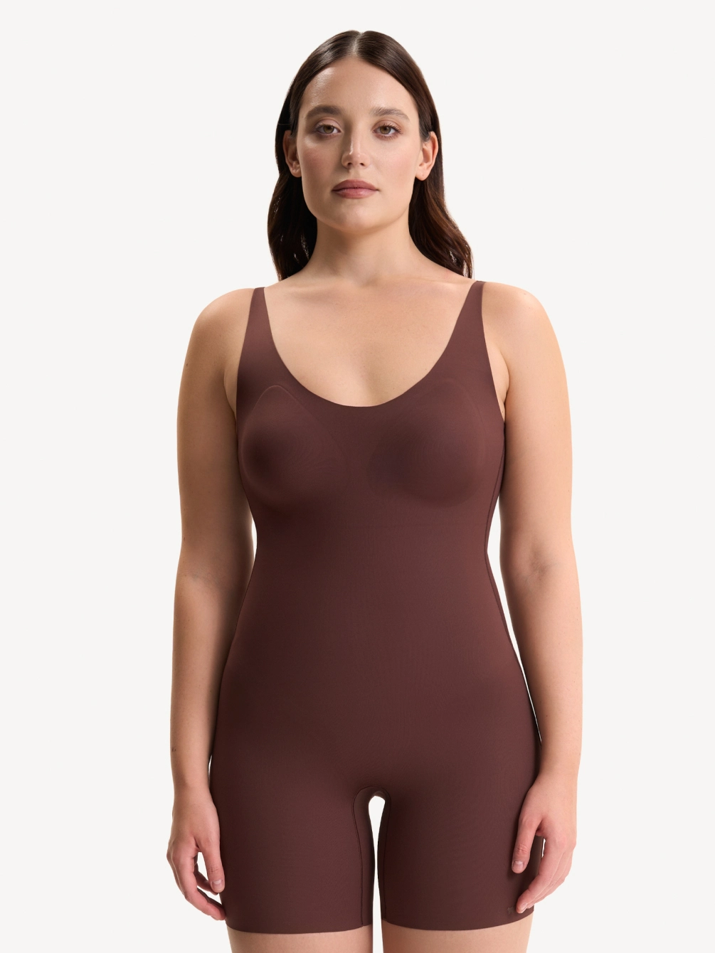 Комбинезон с чашками-вкладышами